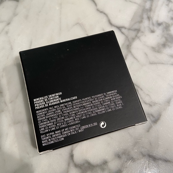 Mac Mineralized Skin Finish in Cheeky Bronze - Picture 5 of 8